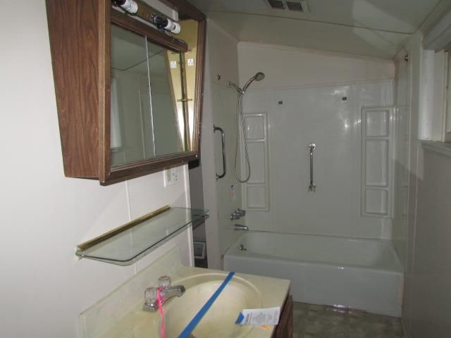 739 Ellery Ave, Jackson, MI 49202