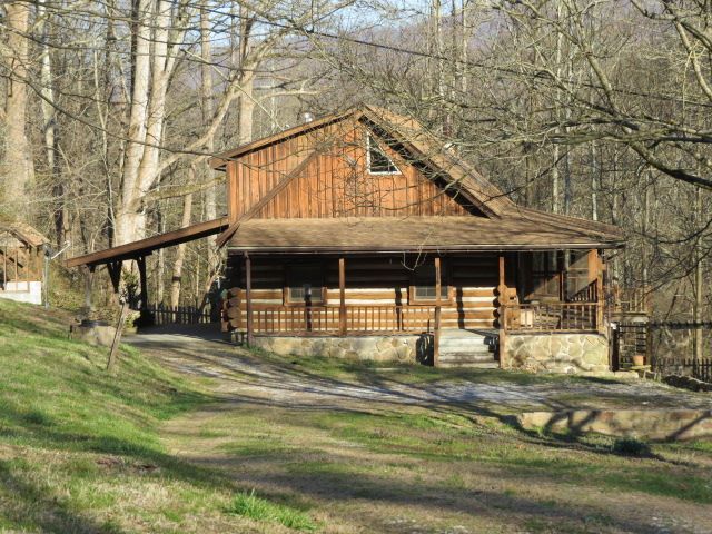 4516 State Highway 522, Putney, KY 40865
