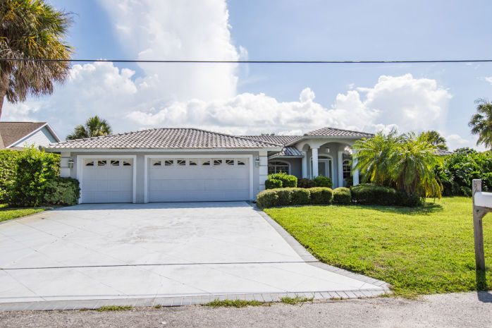 6731 Avenue B, Sarasota, FL 34231