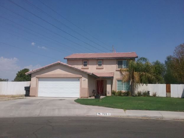 705 W Eucalyptus Ct, Brawley, CA 92227