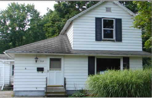 712 E Marshall St, Hastings, MI 49058
