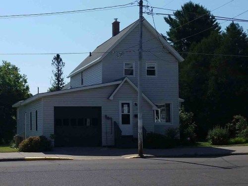 114 Hecla St, Calumet, MI 49913