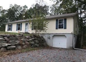 2326 Sandee Lane, Stroudsburg, PA 18360