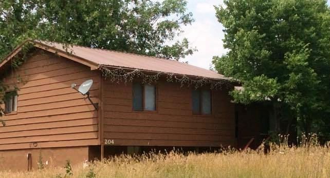 204 N Verdel Payton St, Niobrara, NE 68760