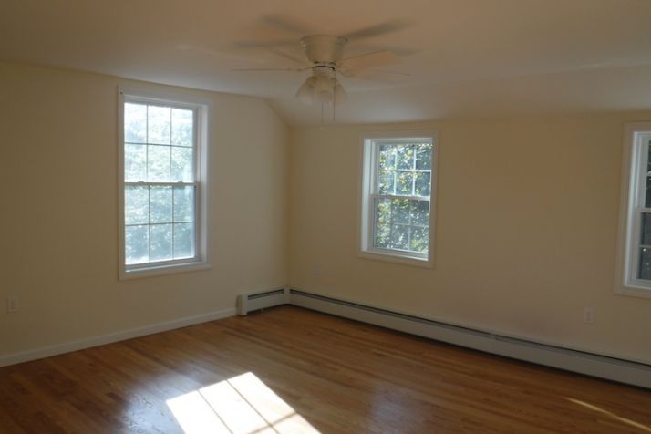 57 Steuben St, Meriden, CT 06451