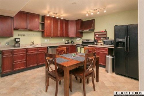 2320 Leopard Circle, Anchorage, AK 99502