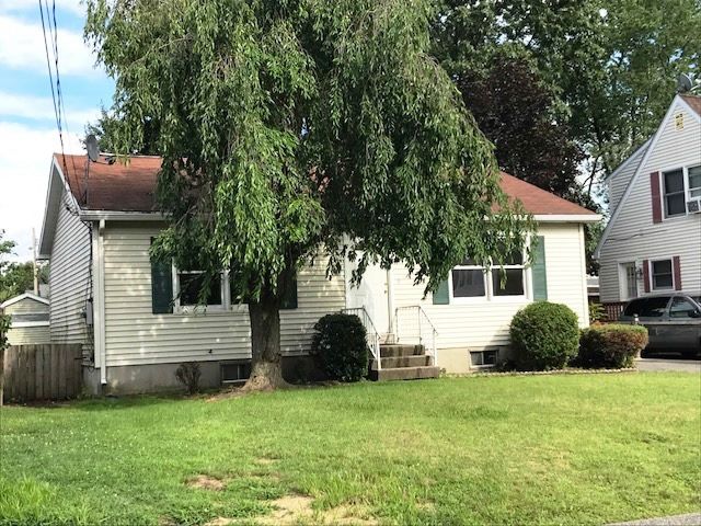 217 Mazarin St, Indian Orchard, MA 01151