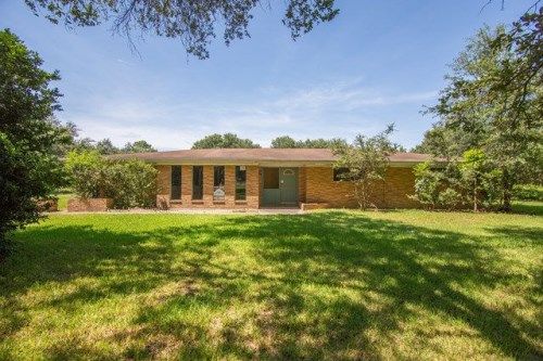 1827 Hwy 73, Winnie, TX 77665