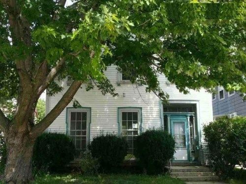 403 S Main St, Janesville, WI 53545