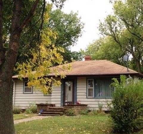 1604 S 3rd St, Aberdeen, SD 57401