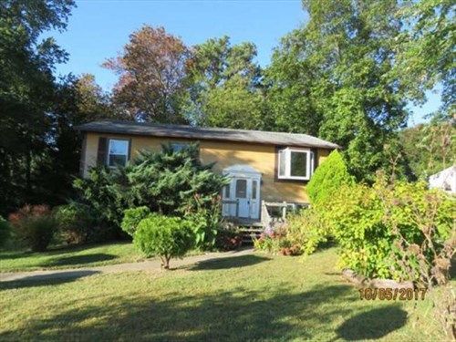 15 CORDOVA DR, Absecon, NJ 08201