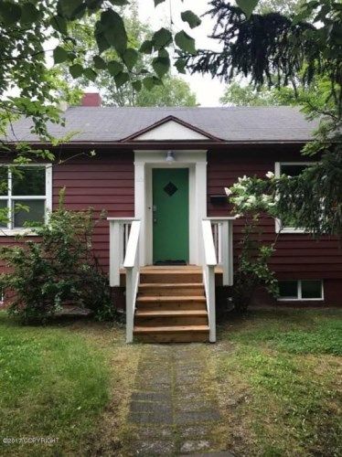 1042 H Street, Anchorage, AK 99501