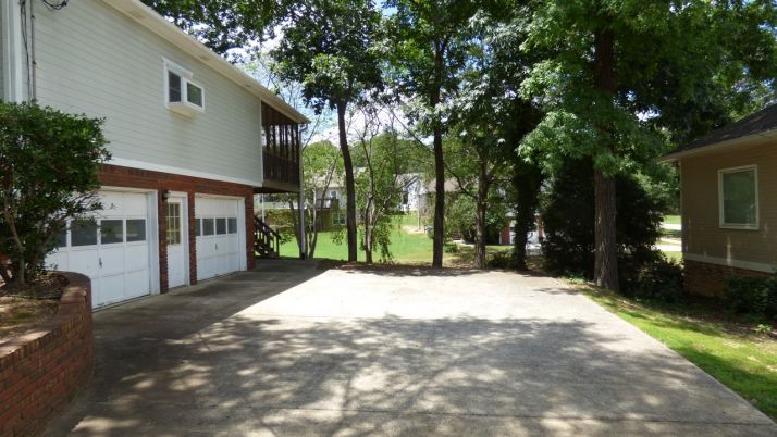 104 Kentwood Ln, Alabaster, AL 35007