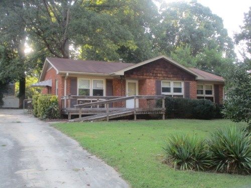 2906 Custer Drive, Greensboro, NC 27407