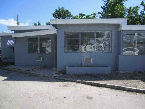 2244 NE 135th Ln, Miami, FL 33181