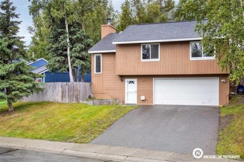 18317 N Parkview Terrace, Eagle River, AK 99577