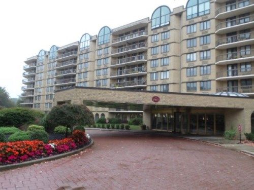 10 Smith Manor Blvd Unit 617, West Orange, NJ 07052