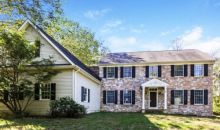 19 Woodland Heights Cir Glen Gardner, NJ 08826