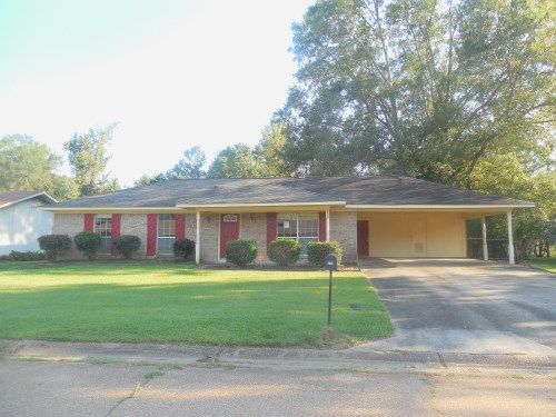 229 Foxboro Dr, Jackson, MS 39211