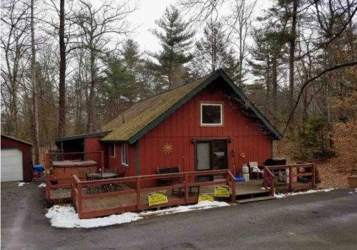 2918 Rocky Ridge Rd, Bartonsville, PA 18321