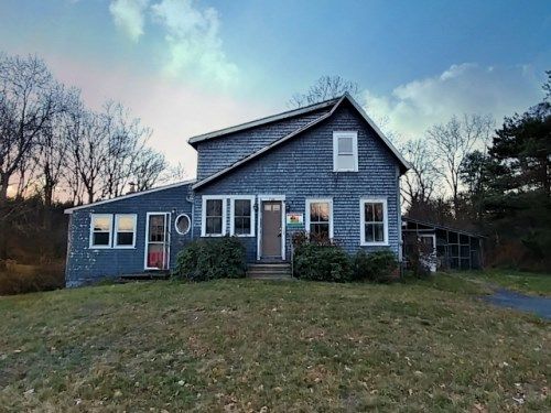 764 Grafton St, Shrewsbury, MA 01545