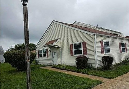 16 MEDITERRANEAN CT, Barnegat, NJ 08005