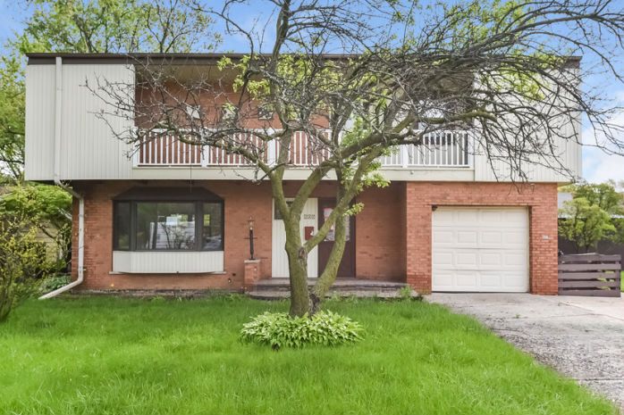 605 S Ahrens Ave, Lombard, IL 60148