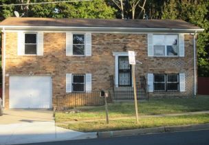 4902 Iverson Pl, Temple Hills, MD 20748