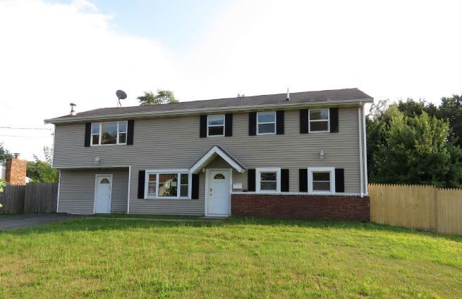 46 Boundary St, Brockton, MA 02302