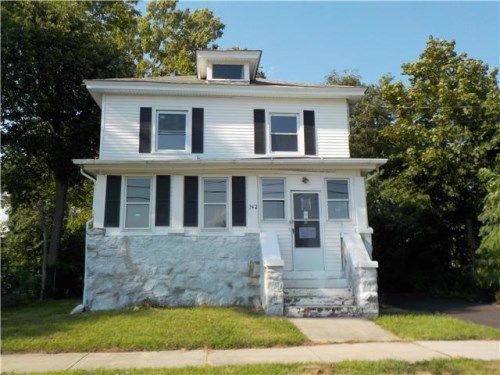 242 W Elmer St, Vineland, NJ 08360