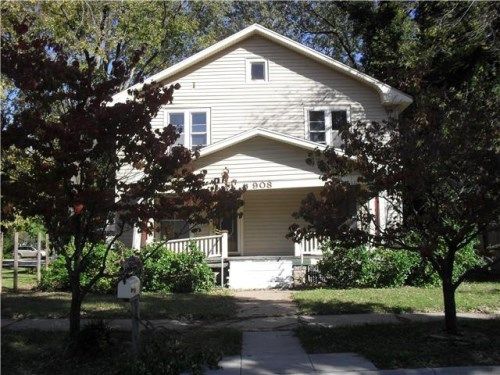 908 Stewart St, Winfield, KS 67156