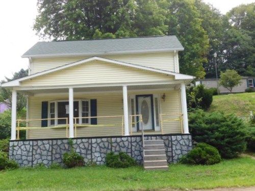 1484 Grindstone Rd, Grindstone, PA 15442