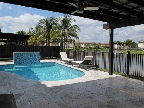 8870 NW 98th CT, Miami, FL 33178