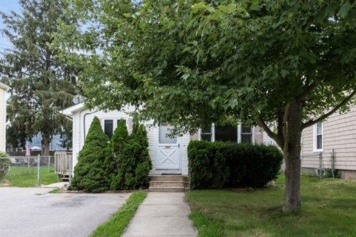 131 Bay Spring Ave, Barrington, RI 02806