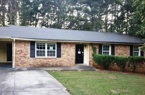 1246 Elgin Way, Riverdale, GA 30296