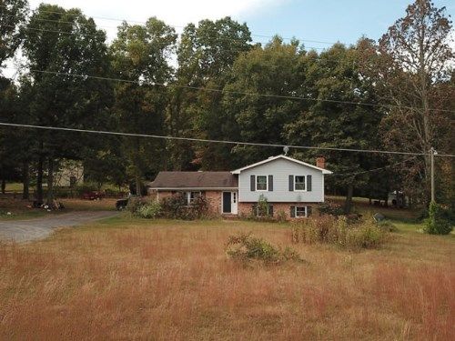 5044 HAZELMERE LN, Reva, VA 22735