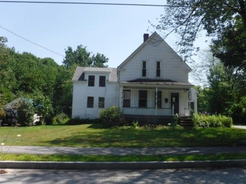 60 Old Farm Hill Rd, Auburn, ME 04210