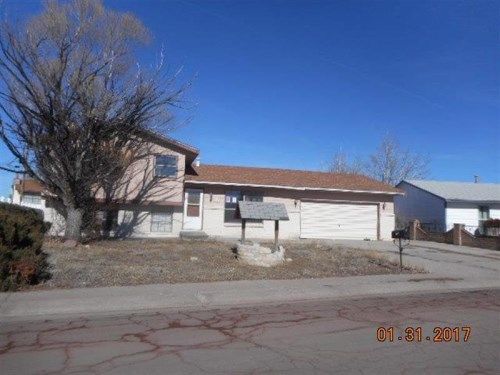 1706 SAGEBRUSH LN, Gallup, NM 87301