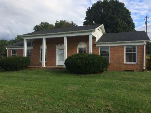 5726 N Lee Hwy, Fairfield, VA 24435