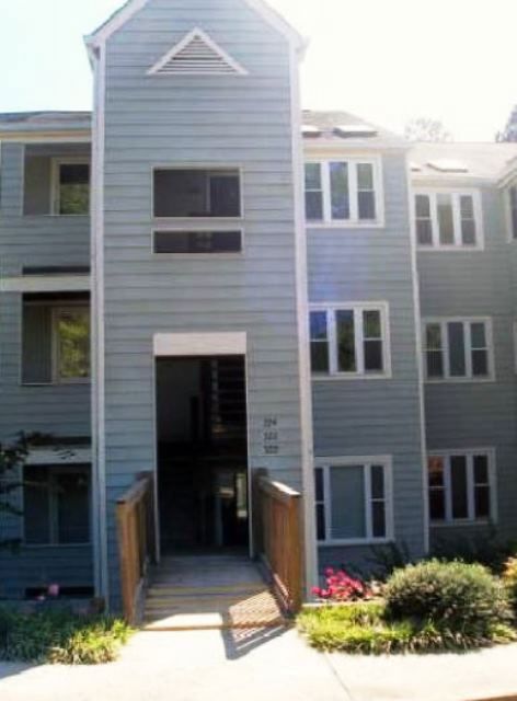 320 Waterpointe Ln, Midlothian, VA 23112