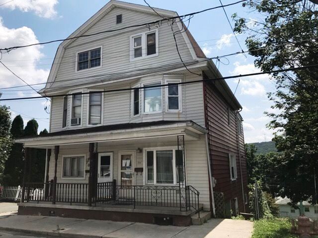711 Seneca St, Pottsville, PA 17901