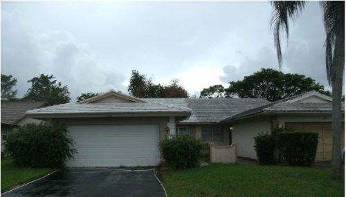 3035 NW 103rd Ln, Pompano Beach, FL 33065