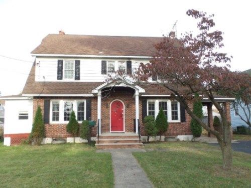 12 Liberty St, Manville, NJ 08835