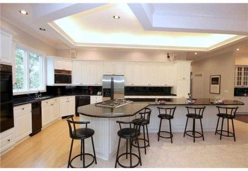 1041 Olde Towne Ln, Woodstock, GA 30189