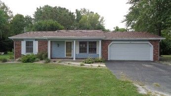 207 W Butler St, Summerfield, IL 62289