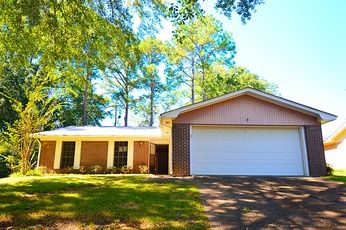 106 Smoke Hill Dr, Clinton, MS 39056