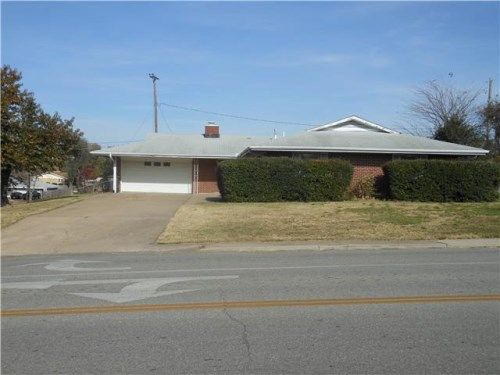 5400 Baylor Dr, Bartlesville, OK 74006