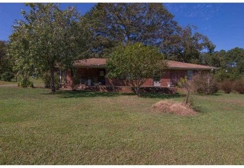 163 N Main St, Stephens, GA 30667