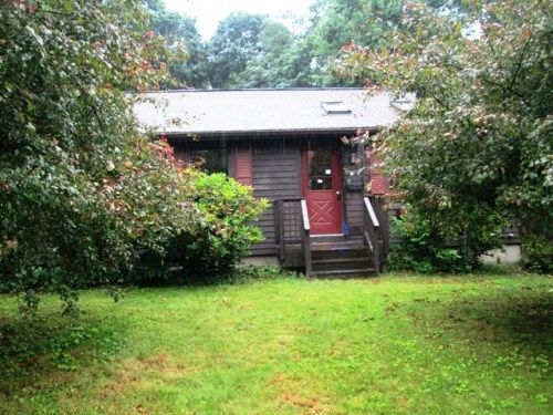 44 Grove St, Spencer, MA 01562
