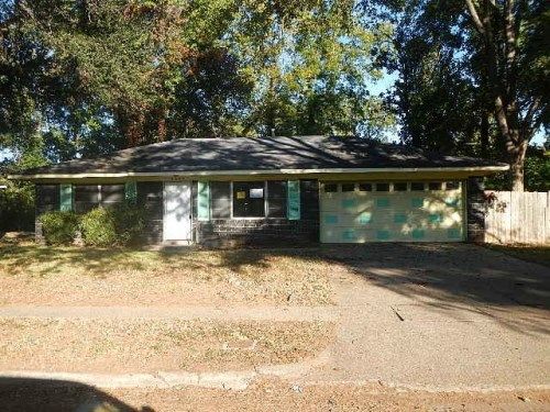 2233 W Algonquin Trl, Shreveport, LA 71107